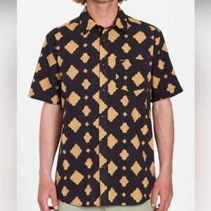 Volcom Grit Mandala Short Sleeve Shirt - NWT - Sz. LG